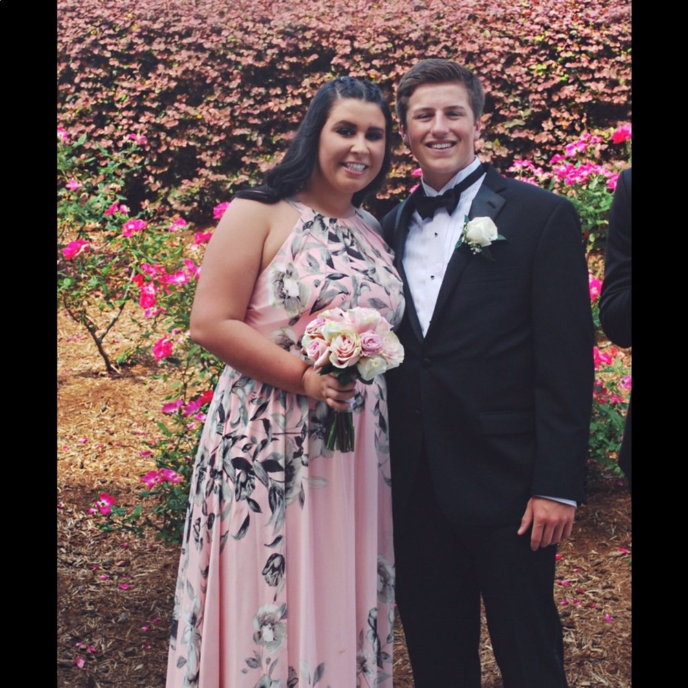 Prom dress - Picture 4 of 6